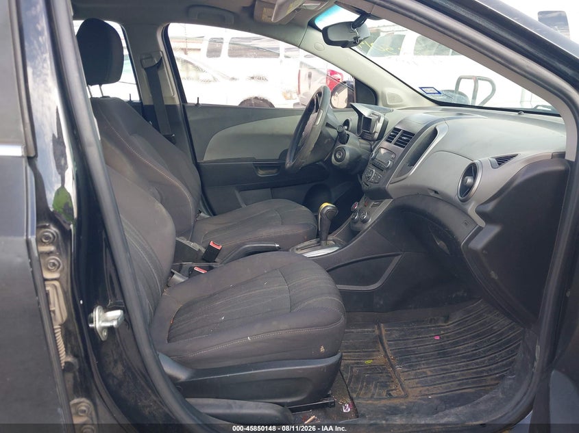 2013 CHEVROLET SONIC auction photo 5