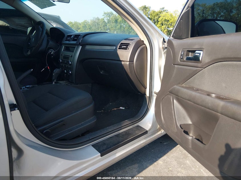 2010 FORD FUSION auction photo 5