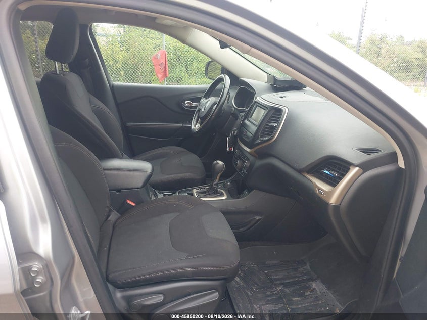 2016 JEEP CHEROKEE auction photo 5