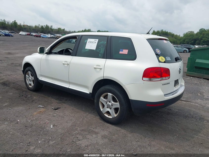2006 VOLKSWAGEN TOUAREG auction photo 3