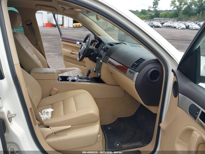 2006 VOLKSWAGEN TOUAREG auction photo 5