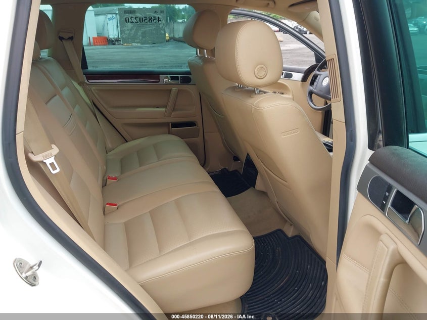 2006 VOLKSWAGEN TOUAREG auction photo 8