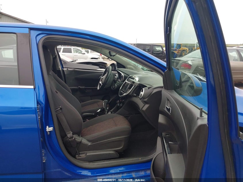 2018 CHEVROLET SONIC auction photo 5