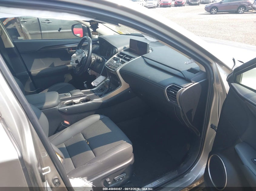 LEXUS NX 300 - zdjęcie 5