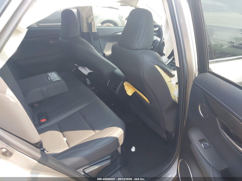 LEXUS NX 300 - zdjęcie 8