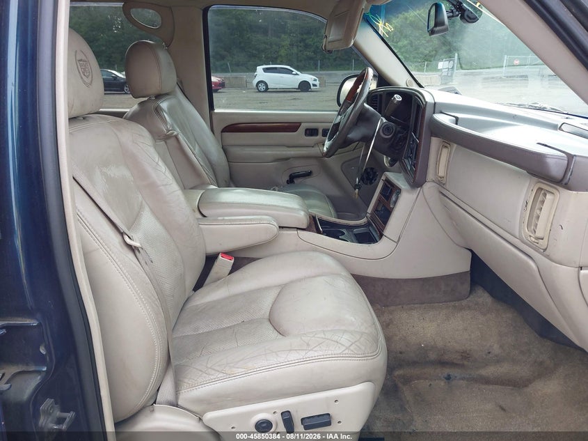 2004 CADILLAC ESCALADE EXT auction photo 5