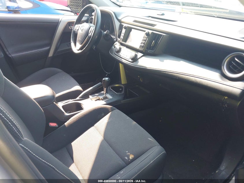 TOYOTA RAV4 - zdjęcie 5