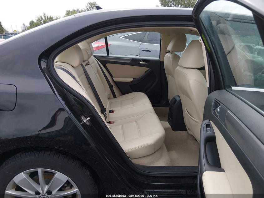2015 VOLKSWAGEN JETTA auction photo 8