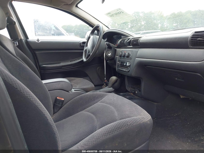 2005 CHRYSLER SEBRING auction photo 5