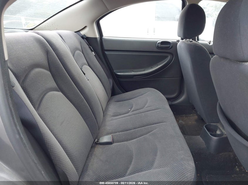 2005 CHRYSLER SEBRING auction photo 8