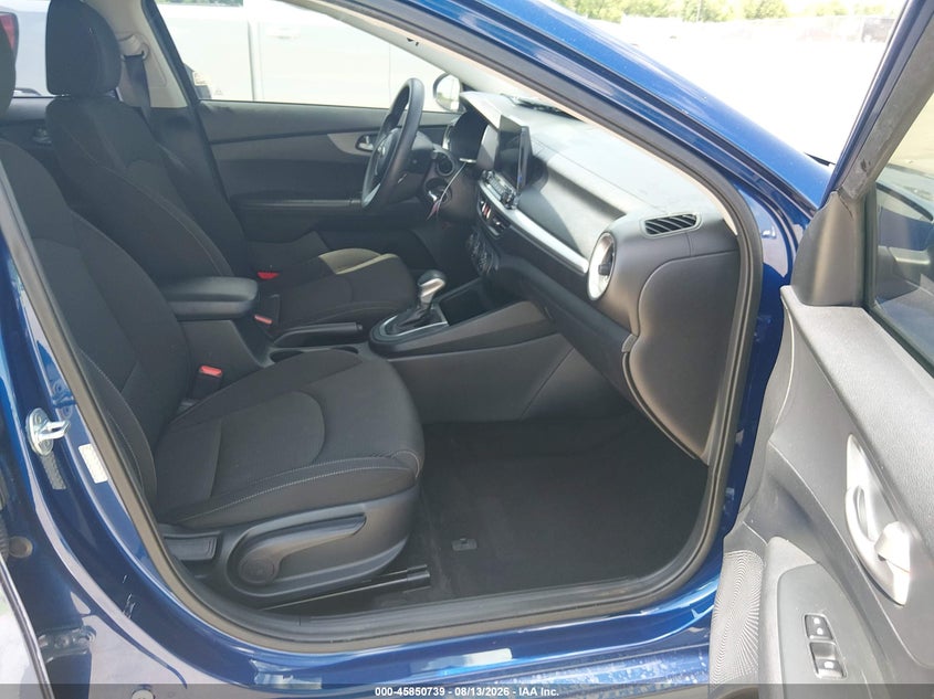 2021 KIA FORTE auction photo 5
