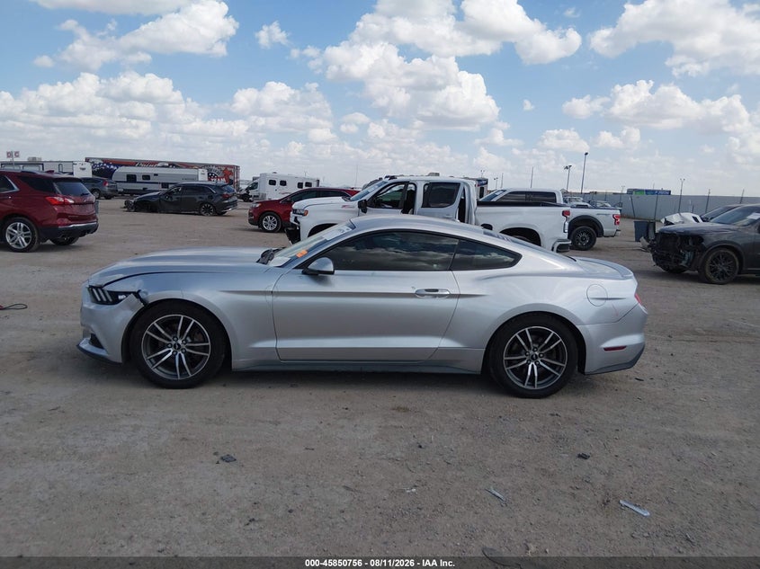 FORD MUSTANG - zdjęcie 14