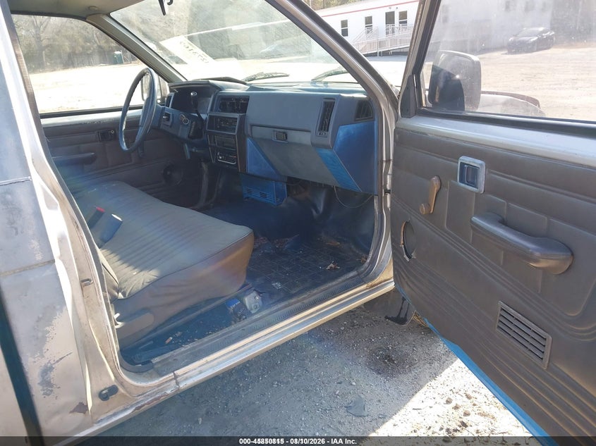 1988 NISSAN D21