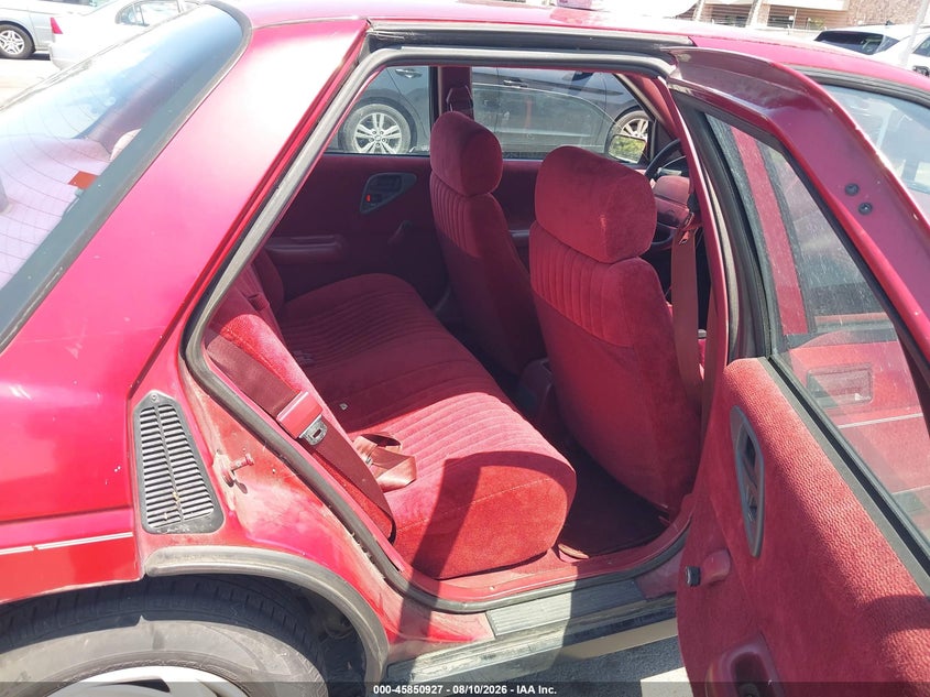 1993 CHEVROLET CORSICA auction photo 8