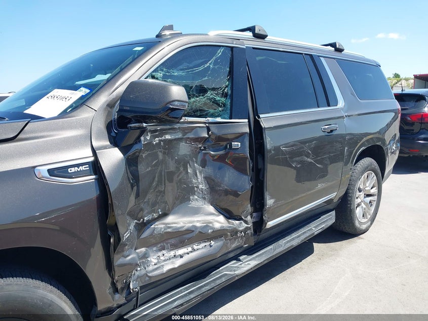 GMC YUKON XL - zdjęcie 17