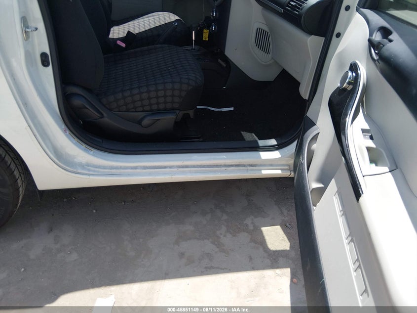 SCION IQ 2012 VIN JTNJJXB08CJ017534
