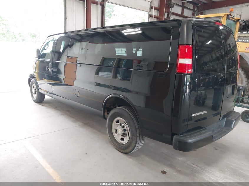 2020 CHEVROLET EXPRESS PASSENGER auction photo 3