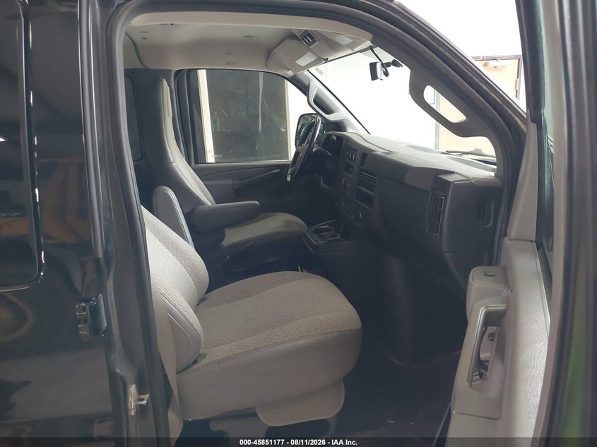 2020 CHEVROLET EXPRESS PASSENGER auction photo 5
