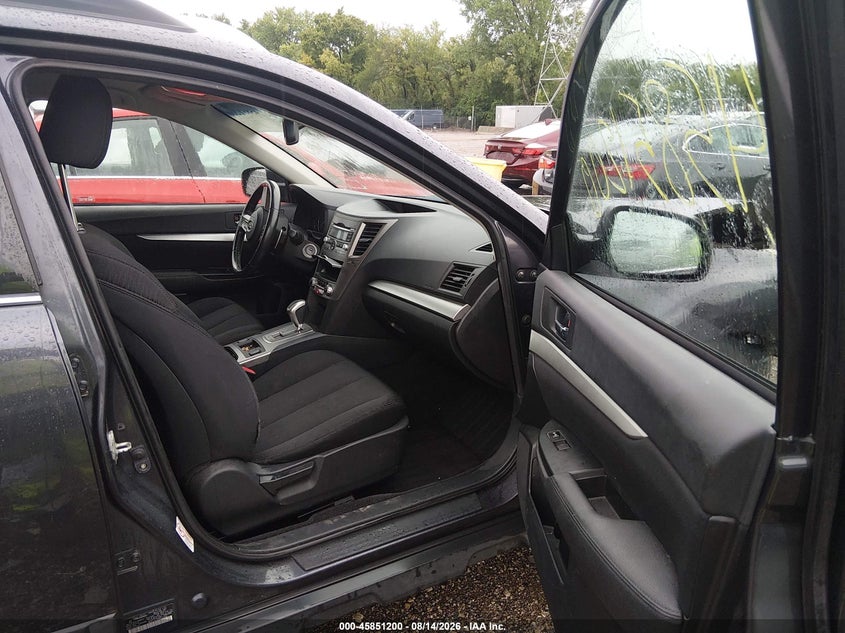 2010 SUBARU OUTBACK auction photo 5