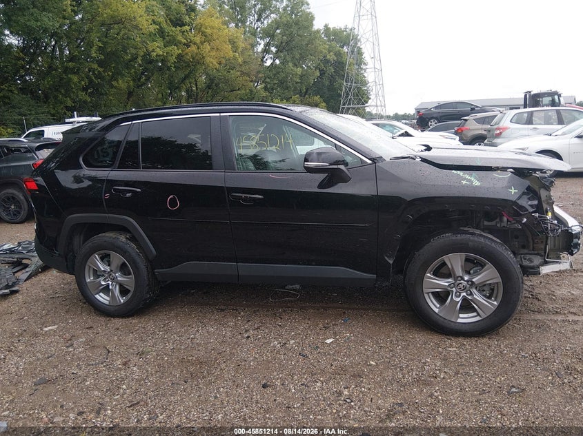 TOYOTA RAV4 - zdjęcie 14