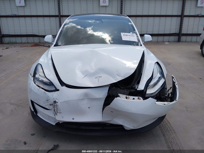 TESLA MODEL 3 - zdjęcie 12