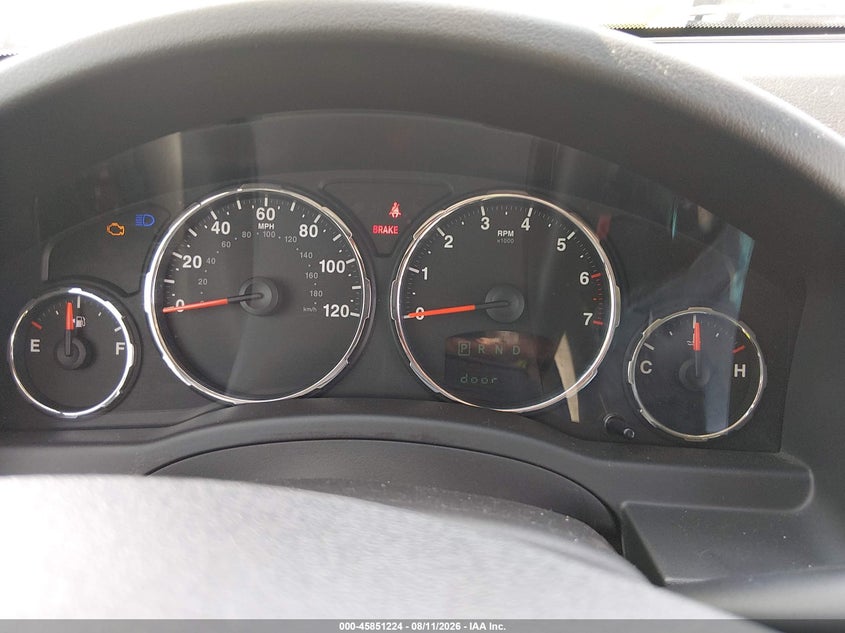 2010 JEEP LIBERTY auction photo 7