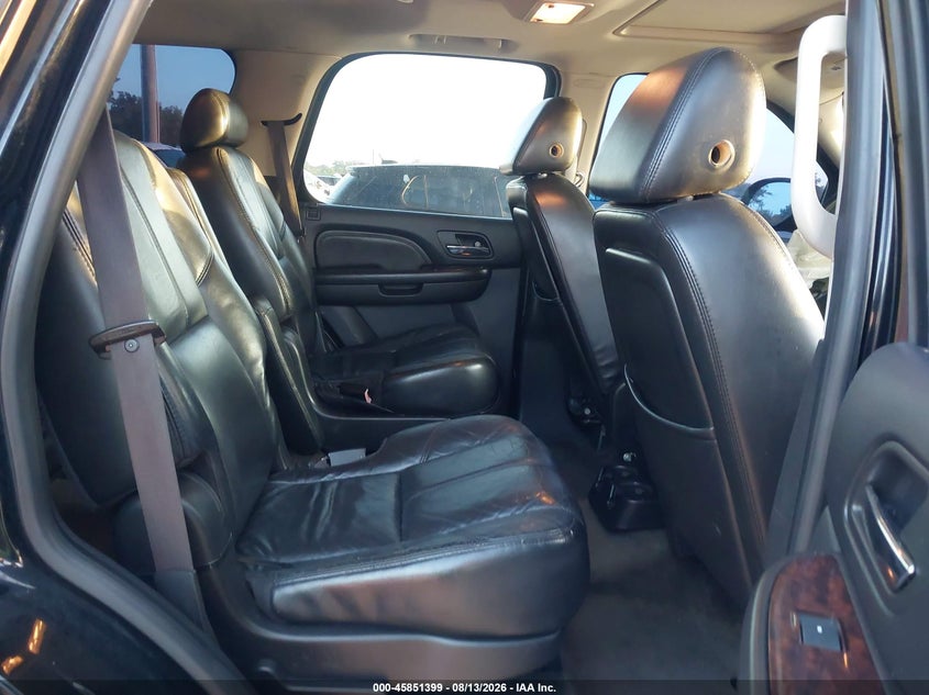 2007 GMC YUKON DENALI auction photo 8