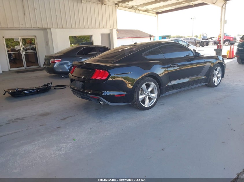 2019 FORD MUSTANG auction photo 4