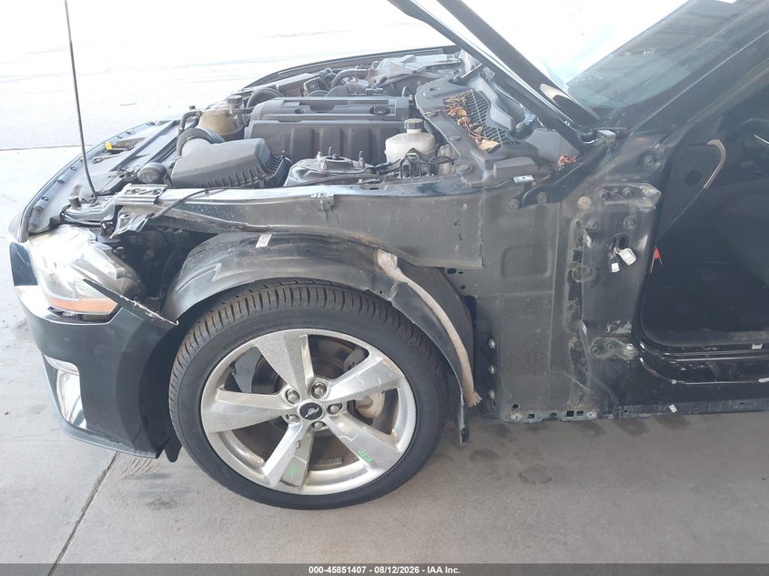 2019 FORD MUSTANG auction photo 6