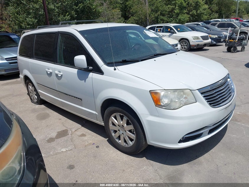 2014 CHRYSLER TOWN & COUNTRY auction photo 1