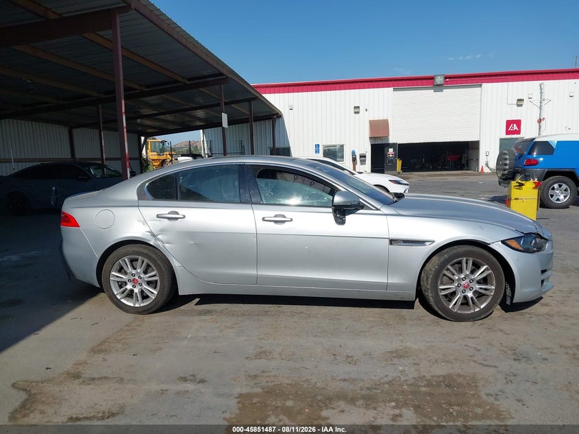JAGUAR XE - zdjęcie 13