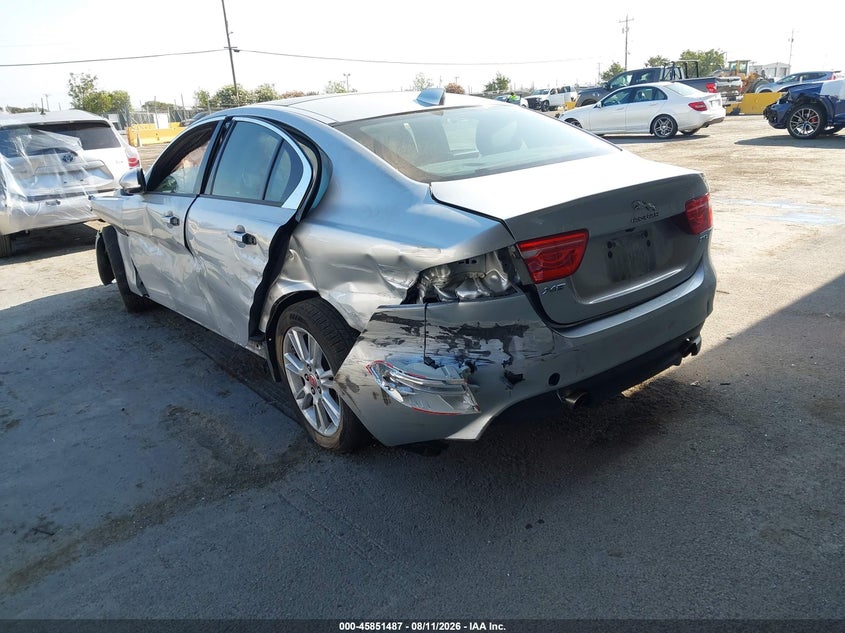 2018 JAGUAR XE auction photo 3