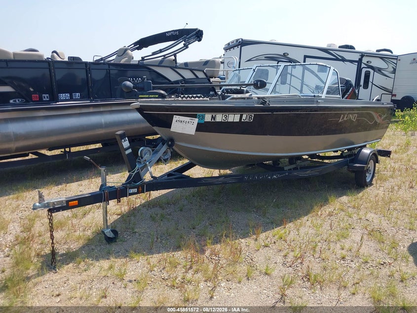 2001 LUND PRO SPORT auction photo 2