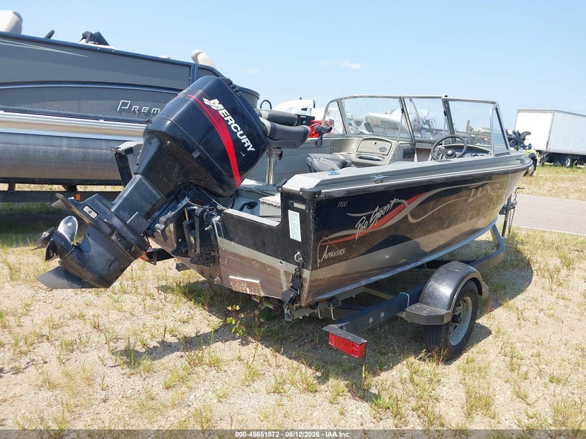 2001 LUND PRO SPORT auction photo 4