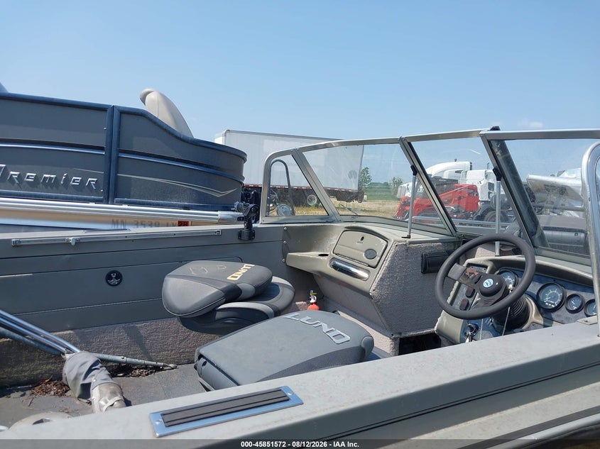 2001 LUND PRO SPORT auction photo 5