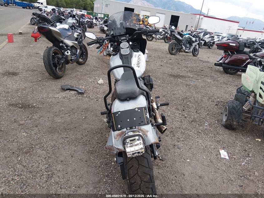 HARLEY-DAVIDSON FXLRST 2022