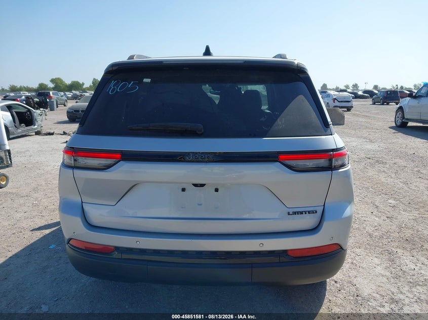 JEEP GRAND CHEROKEE - zdjęcie 17