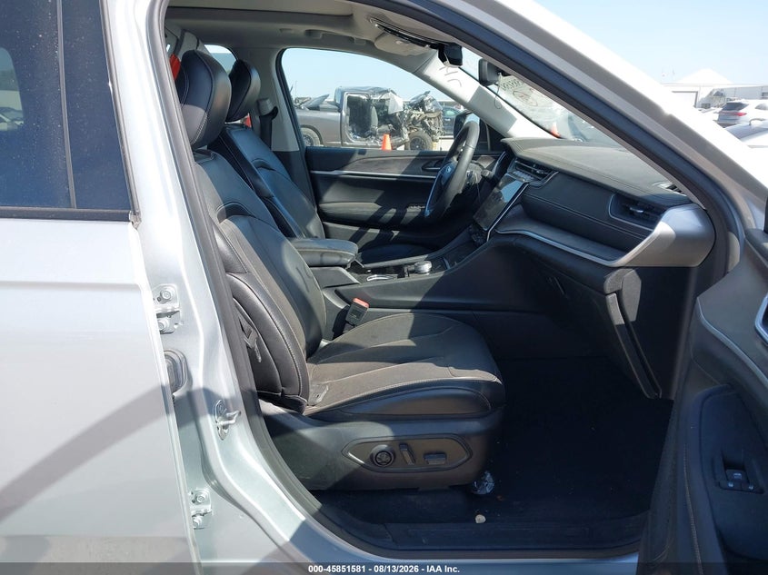 JEEP GRAND CHEROKEE - zdjęcie 5