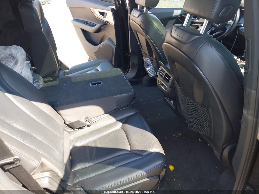 AUDI Q7 - zdjęcie 8