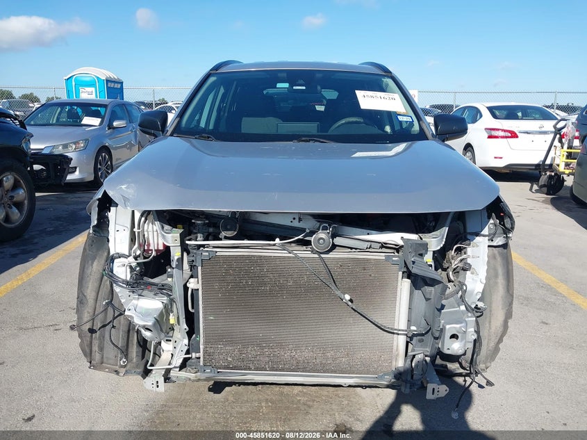 TOYOTA RAV4 - zdjęcie 13