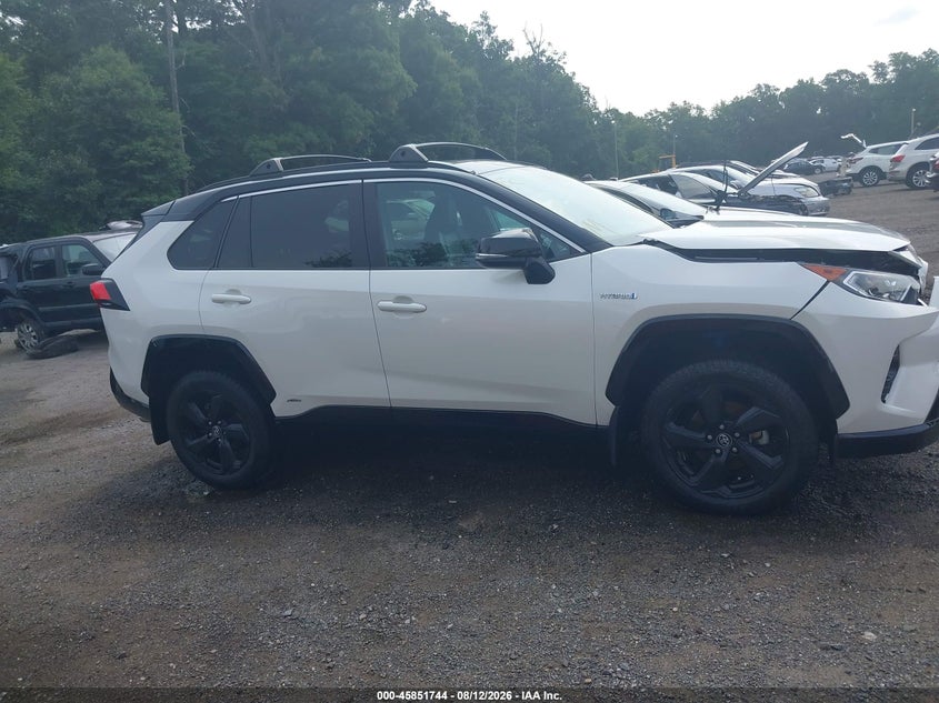 TOYOTA RAV4 HYBRID - zdjęcie 13
