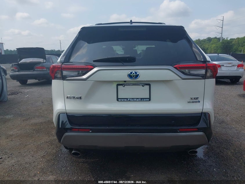 TOYOTA RAV4 HYBRID - zdjęcie 16