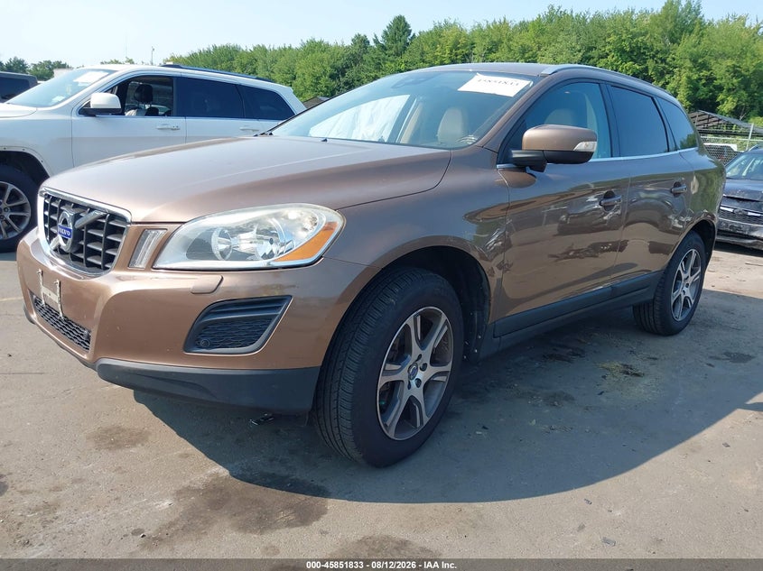 2012 VOLVO XC60 auction photo 2