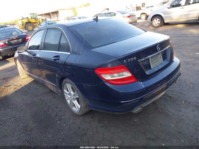 MERCEDES-BENZ C 300 2011 VIN WDDGF8BB1BR147586