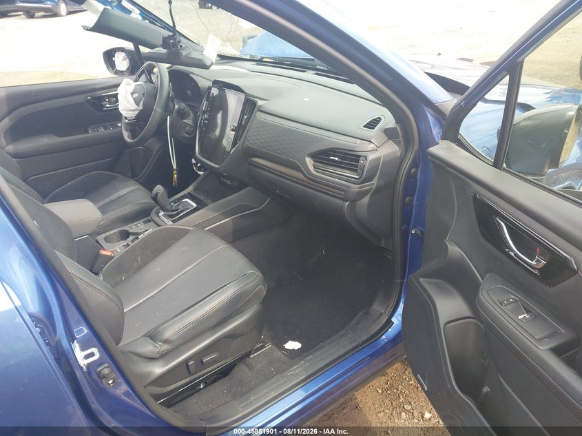 2025 SUBARU FORESTER auction photo 5