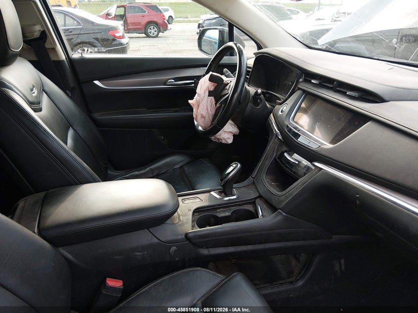 CADILLAC XT5 - zdjęcie 5