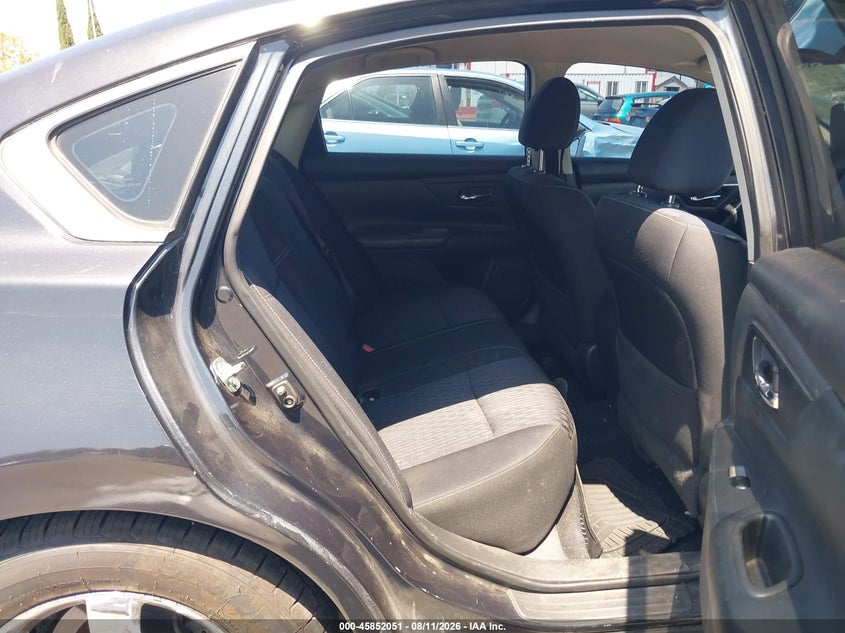 2017 NISSAN ALTIMA auction photo 8