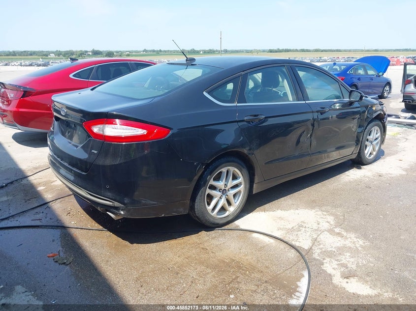 2015 FORD FUSION auction photo 4