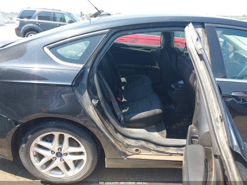 2015 FORD FUSION auction photo 8