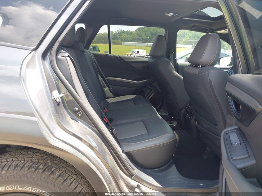 2024 SUBARU OUTBACK auction photo 8